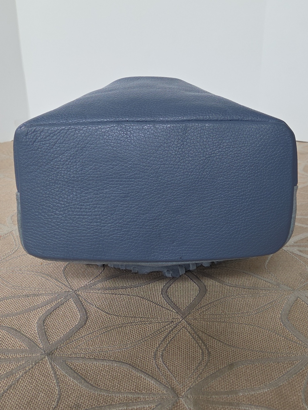 DV Diva's Bag Italian Blue Suede & Leather Fringe Crossbody! - Picture 4 of 13